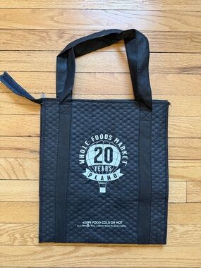 Whole Foods zipper 20 Years Plano Texas Black Insulated Tote Bag New